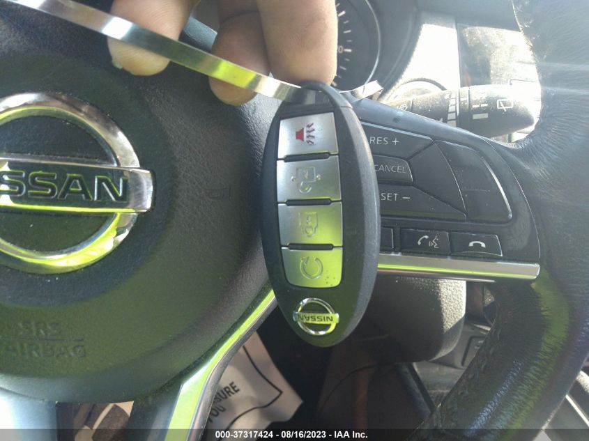 2017 NISSAN ROGUE SPORT SV - JN1BJ1CP4HW034264