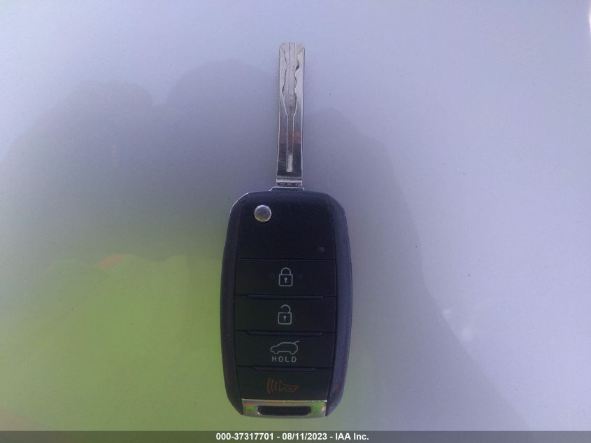 2016 KIA SOUL + - KNDJP3A52G7821095