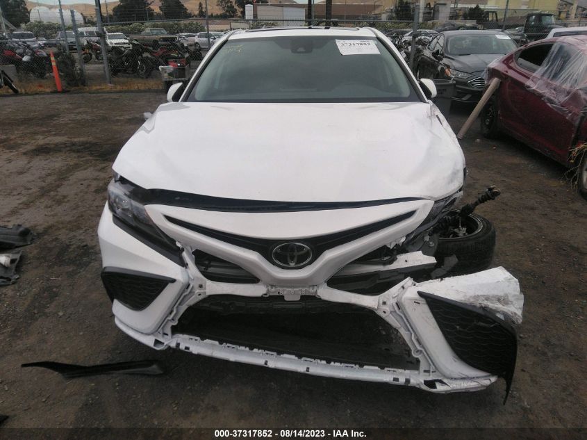 2022 TOYOTA CAMRY SE - 4T1T11AK5NU687536