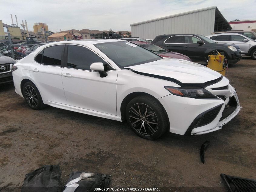 2022 TOYOTA CAMRY SE - 4T1T11AK5NU687536