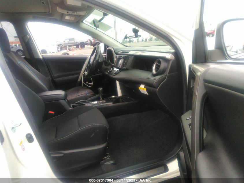 2016 TOYOTA RAV4 XLE - JTMWFREV8GJ085580