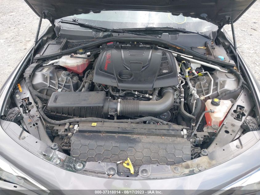 2018 ALFA ROMEO GIULIA TI SPORT - ZARFAEEN1J7567910