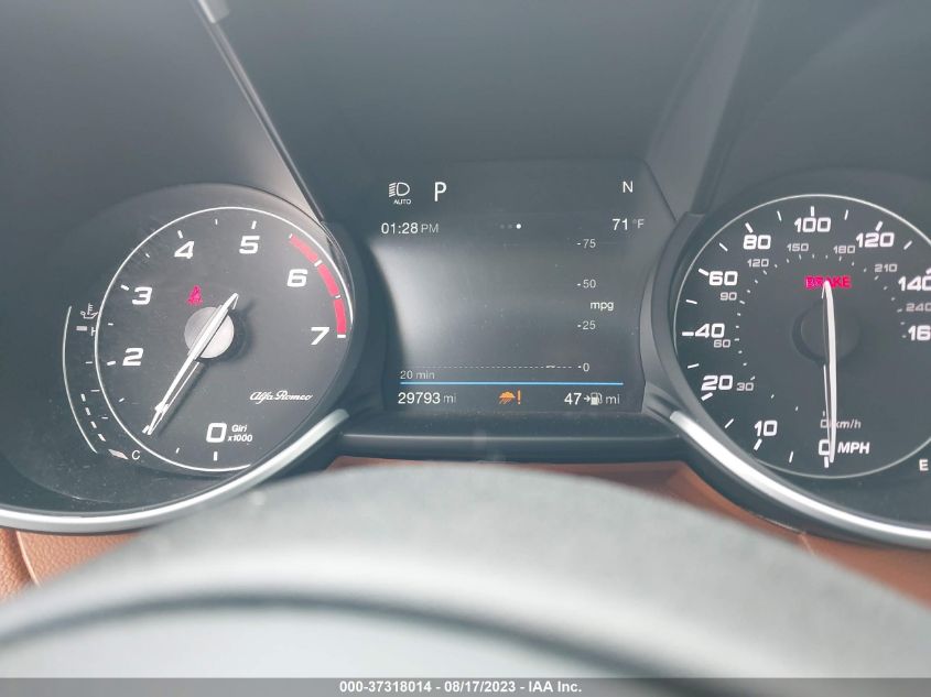 2018 ALFA ROMEO GIULIA TI SPORT - ZARFAEEN1J7567910