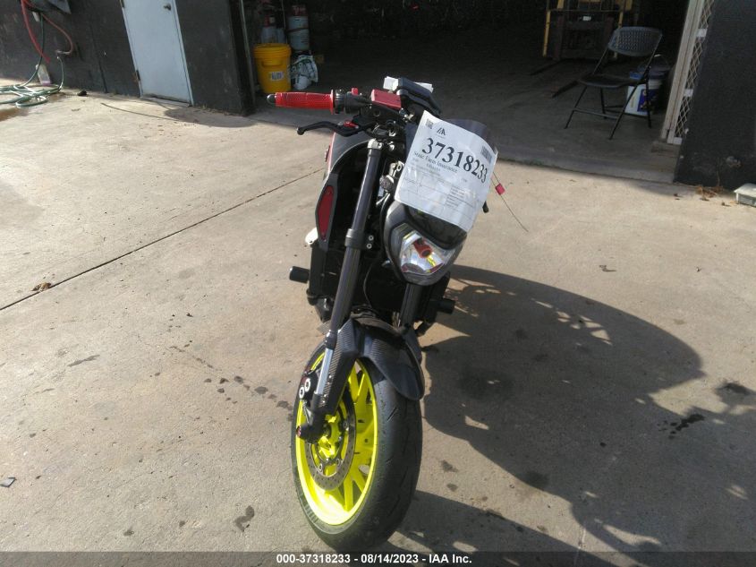 2016 YAMAHA FZ09 C JYARN33Y1GA003159