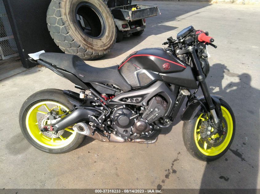 2016 YAMAHA FZ09 C JYARN33Y1GA003159