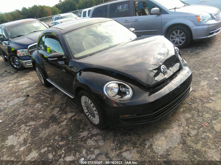 2014 VOLKSWAGEN BEETLE COUPE 1.8T W/SUN - 3VWJ17AT7EM648133