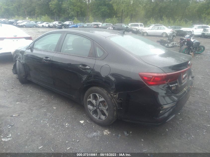 3KPF24AD7LE163107 Kia Forte LXS 3