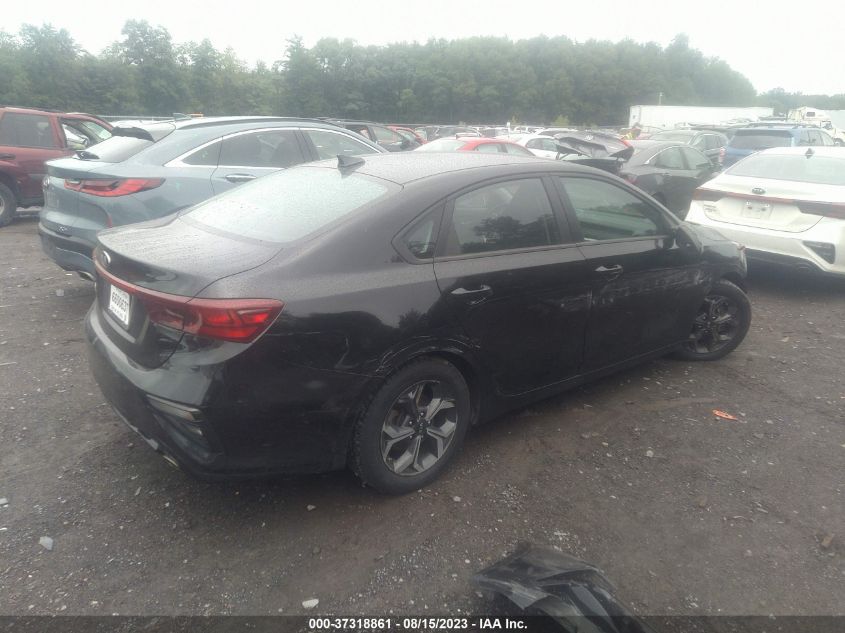 3KPF24AD7LE163107 Kia Forte LXS 4