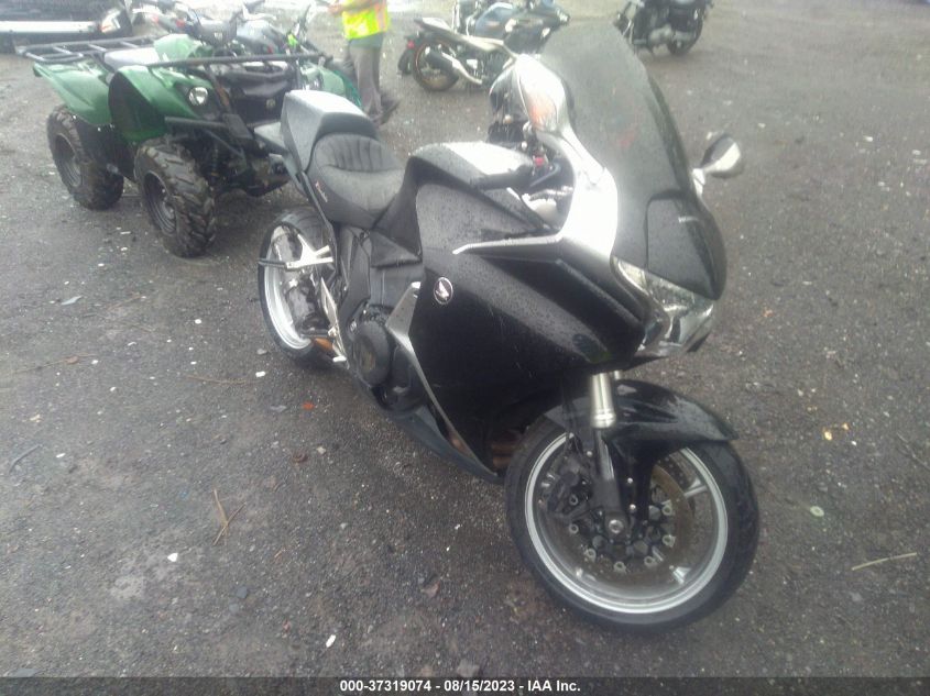 2013 HONDA VFR1200 F - JH2SC6318DK300135
