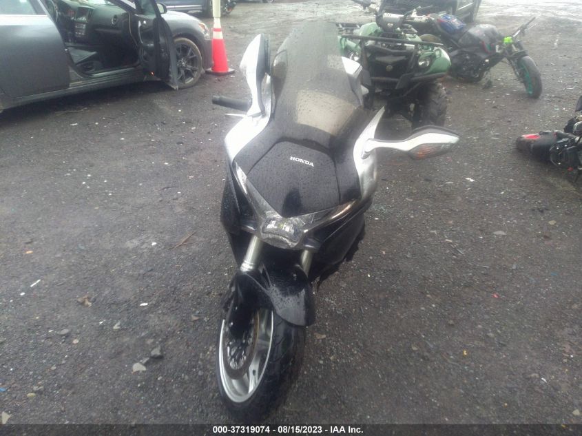 2013 HONDA VFR1200 F JH2SC6318DK300135