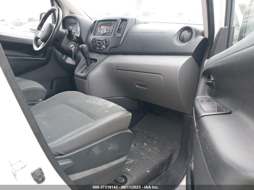 2015 NISSAN NV200 2.5S/2.5SV - 3N6CM0KN0FK691412