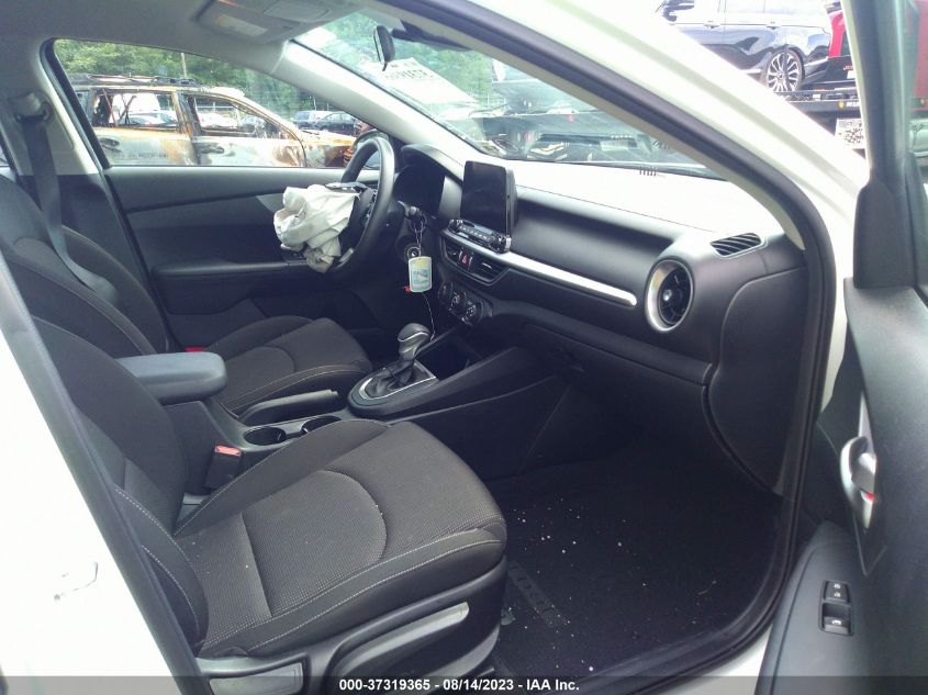 2021 KIA FORTE LXS - 3KPF24AD8ME325652