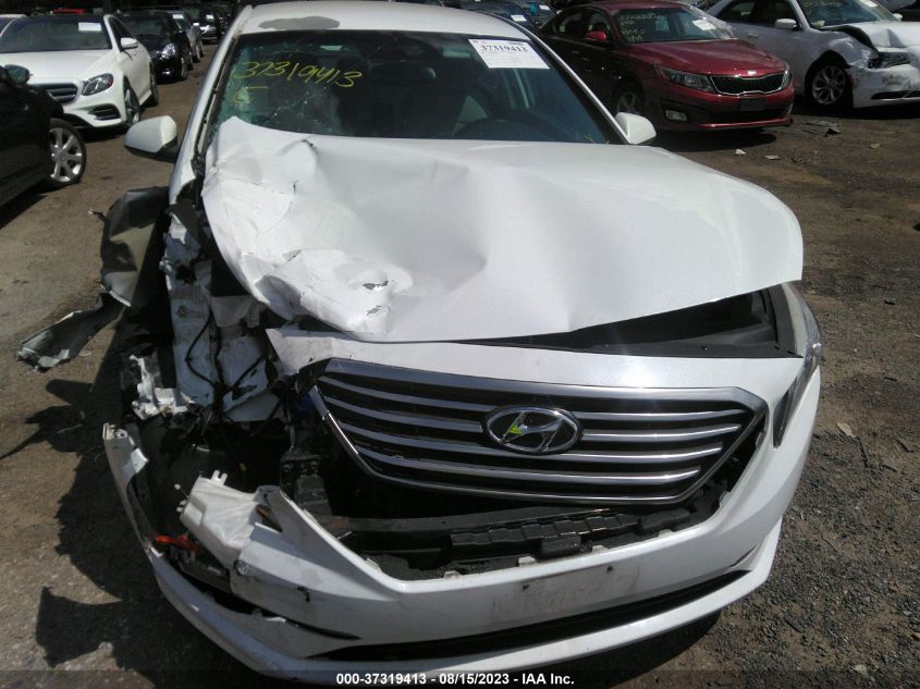 2016 HYUNDAI SONATA 2.4L SE - 5NPE24AF8GH374721