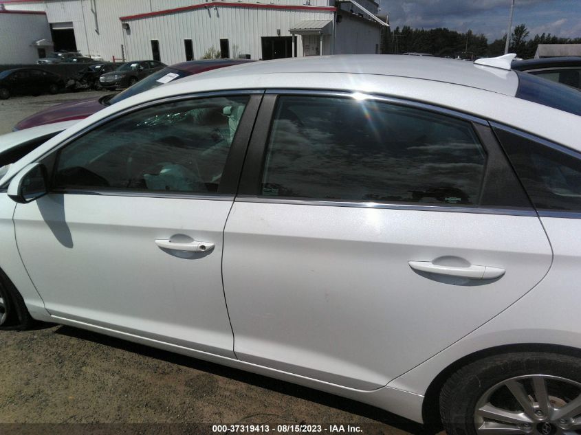 2016 HYUNDAI SONATA 2.4L SE - 5NPE24AF8GH374721