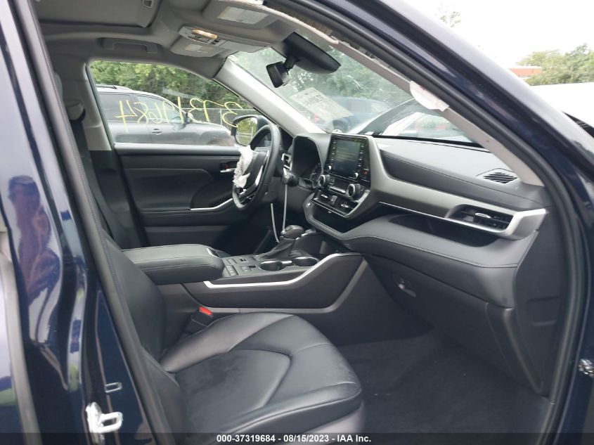2022 TOYOTA HIGHLANDER XLE - 5TDGZRBH6NS184263