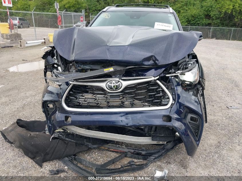 2022 TOYOTA HIGHLANDER XLE - 5TDGZRBH6NS184263