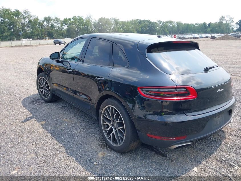 2017 PORSCHE MACAN - WP1AA2A58HLB82899