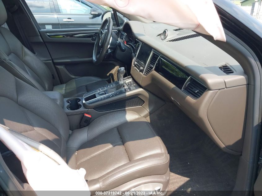 2017 PORSCHE MACAN - WP1AA2A58HLB82899