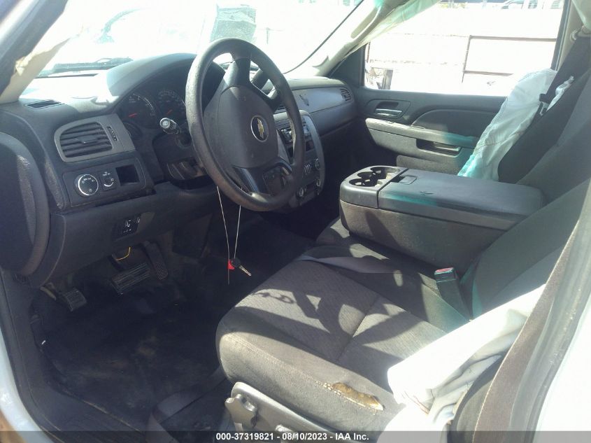 2013 CHEVROLET SUBURBAN COMMERCIAL - 1GNWC5EG7DR160857