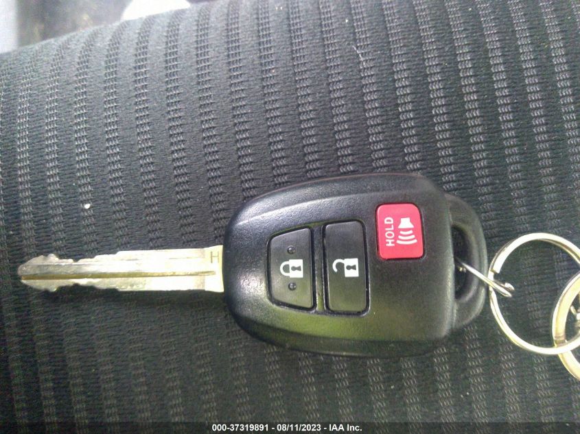 2018 TOYOTA RAV4 LE - 2T3BFREVXJW745660