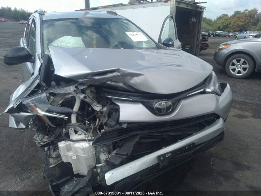 2018 TOYOTA RAV4 LE - 2T3BFREVXJW745660