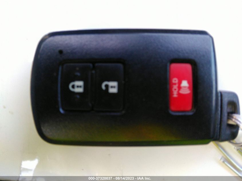VIN 2T3RFREV3HW687139 2017 TOYOTA RAV4 XLE