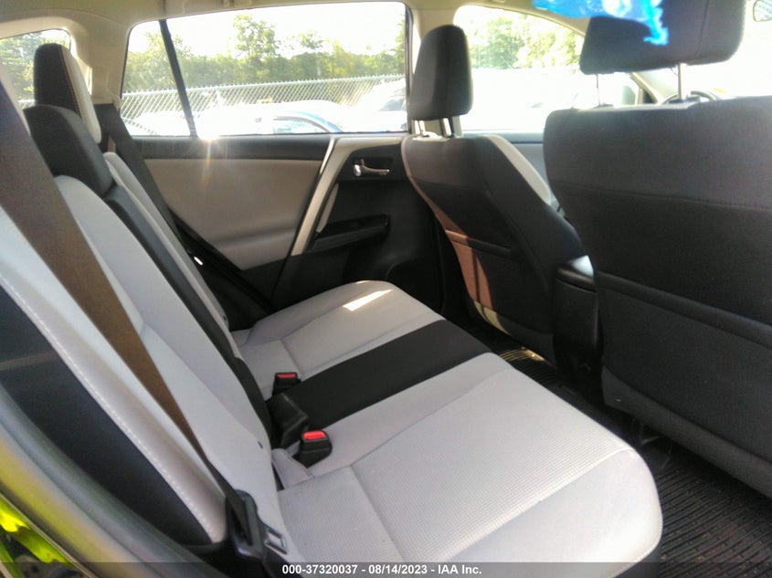 VIN 2T3RFREV3HW687139 2017 TOYOTA RAV4 XLE