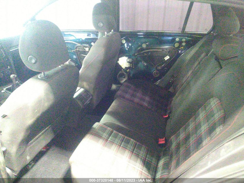 2017 VOLKSWAGEN GOLF GTI S/SE/AUTOBAHN/SPORT - 3VW547AU6HM060875