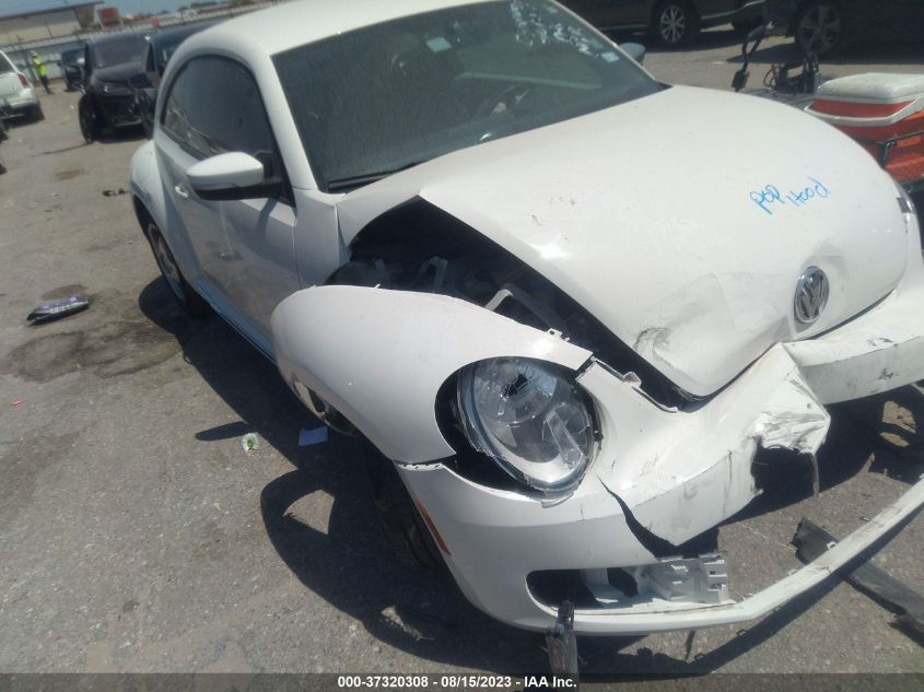 2013 VOLKSWAGEN BEETLE COUPE 2.5L - 3VWJX7AT5DM607612