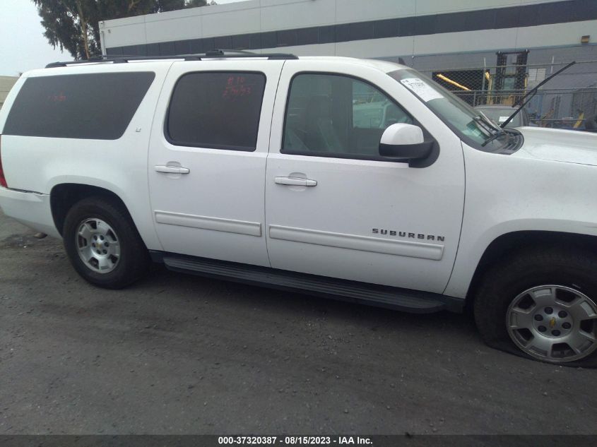 2014 CHEVROLET SUBURBAN LT - 1GNSCJE08ER242348
