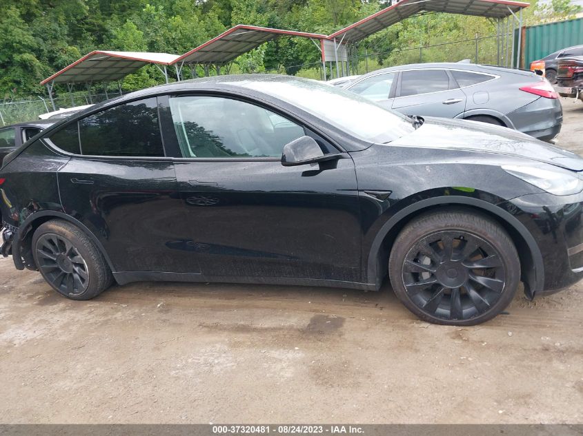 2022 TESLA MODEL Y LONG RANGE - 7SAYGDEE0NF424252