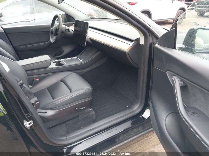 2022 TESLA MODEL Y LONG RANGE - 7SAYGDEE0NF424252