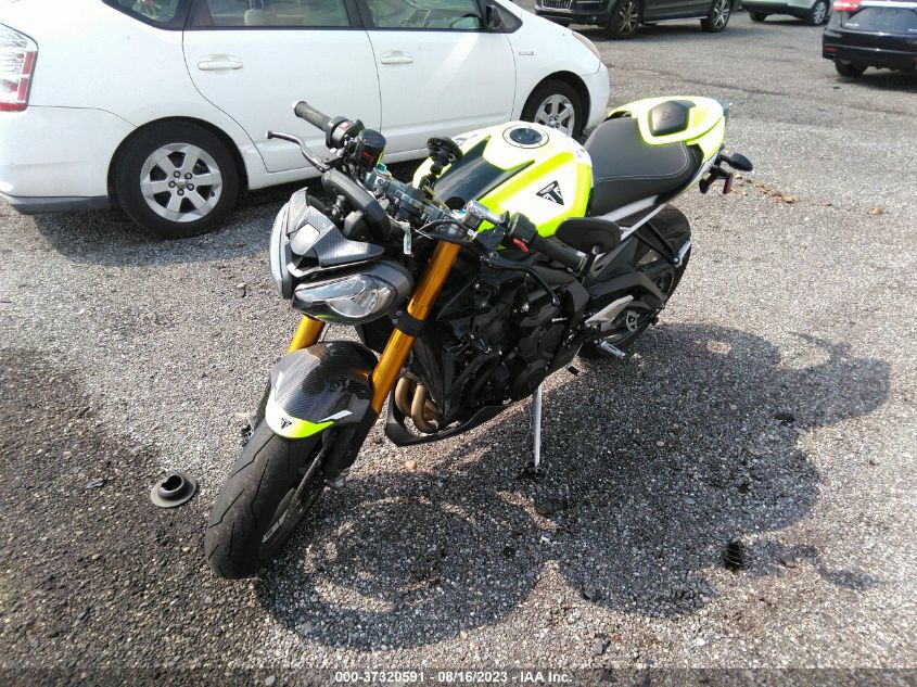 2024 TRIUMPH MOTORCYCLE STREET TRIPLE 765 MOTO2 EDITION SMTA624K2RTBL4339