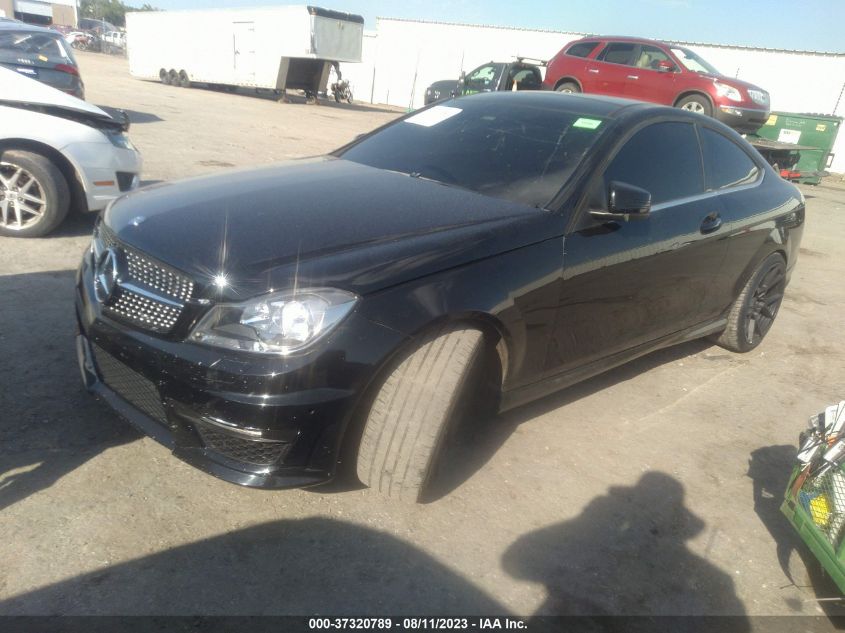 2013 MERCEDES-BENZ C-CLASS C 250 - WDDGJ4HB8DG084208