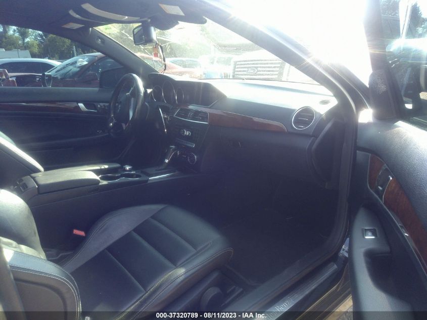 2013 MERCEDES-BENZ C-CLASS C 250 - WDDGJ4HB8DG084208
