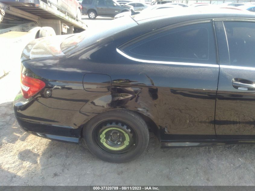 2013 MERCEDES-BENZ C-CLASS C 250 - WDDGJ4HB8DG084208