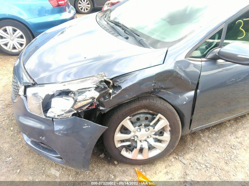 2016 KIA FORTE 5-DOOR LX KNAFK5A8XG5570426