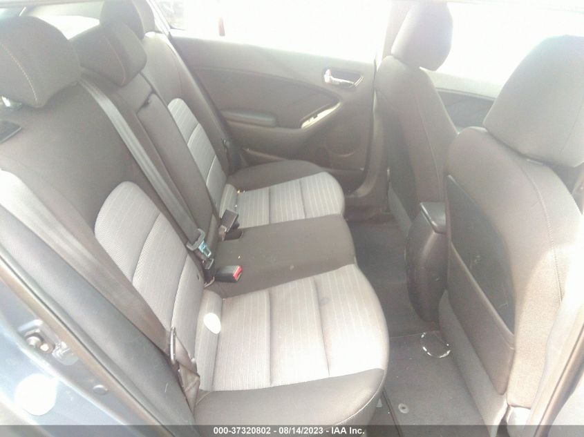 2016 KIA FORTE 5-DOOR LX KNAFK5A8XG5570426