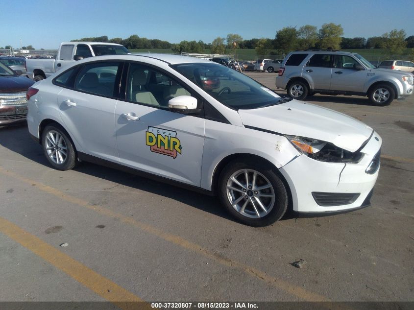 2015 FORD FOCUS SE - 1FADP3F23FL335922