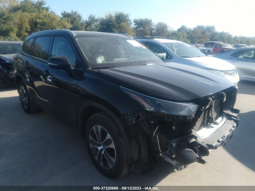 2022 TOYOTA HIGHLANDER XLE - 5TDGZRAH3NS539228