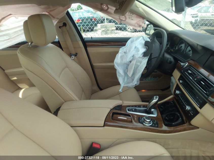 2013 BMW 5 SERIES 535I XDRIVE - WBAFU7C53DDU74065