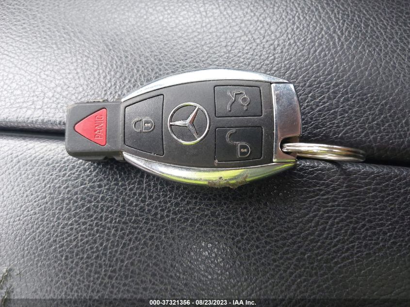 2016 MERCEDES-BENZ C-CLASS C 300 - 55SWF4KB2GU159899