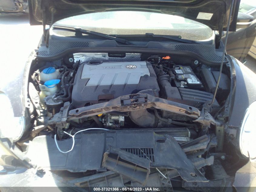 2014 VOLKSWAGEN BEETLE COUPE 2.0L TDI W/SUN/SOUND/NAV - 3VWJL7AT8EM658700