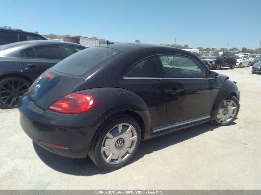 2014 VOLKSWAGEN BEETLE COUPE 2.0L TDI W/SUN/SOUND/NAV - 3VWJL7AT8EM658700