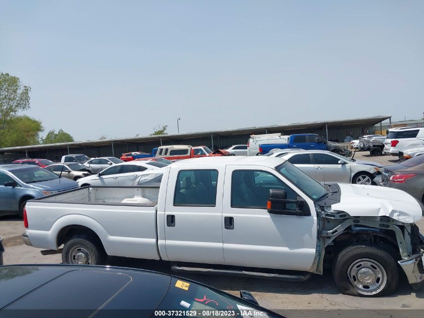 2013 FORD SUPER DUTY F-250 SRW XL/XLT/LARIAT/KING RANCH - 1FT7W2A64DEA74302