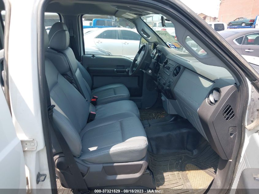 2013 FORD SUPER DUTY F-250 SRW XL/XLT/LARIAT/KING RANCH - 1FT7W2A64DEA74302
