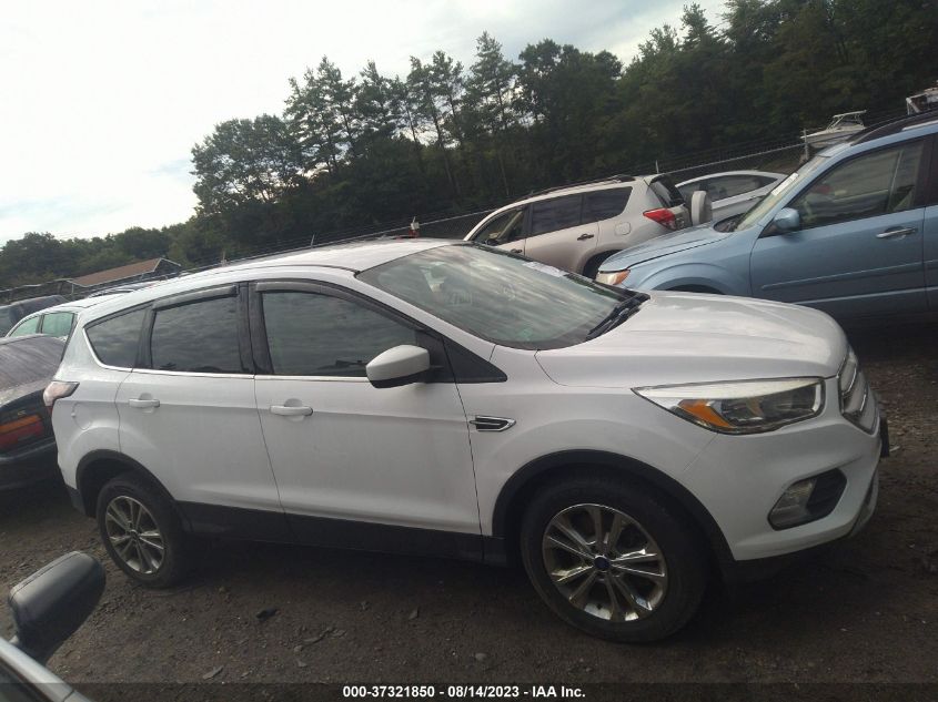 2017 FORD ESCAPE SE - 1FMCU9GD9HUA07284