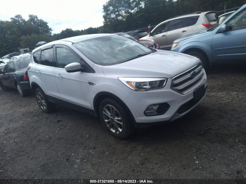 2017 FORD ESCAPE SE - 1FMCU9GD9HUA07284