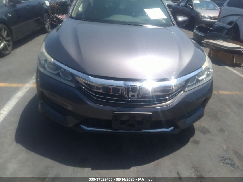 2017 HONDA ACCORD SEDAN SPORT SE - 1HGCR2F12HA084795