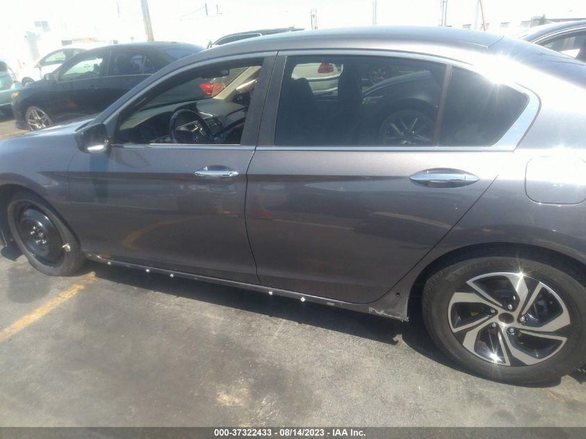 2017 HONDA ACCORD SEDAN SPORT SE - 1HGCR2F12HA084795